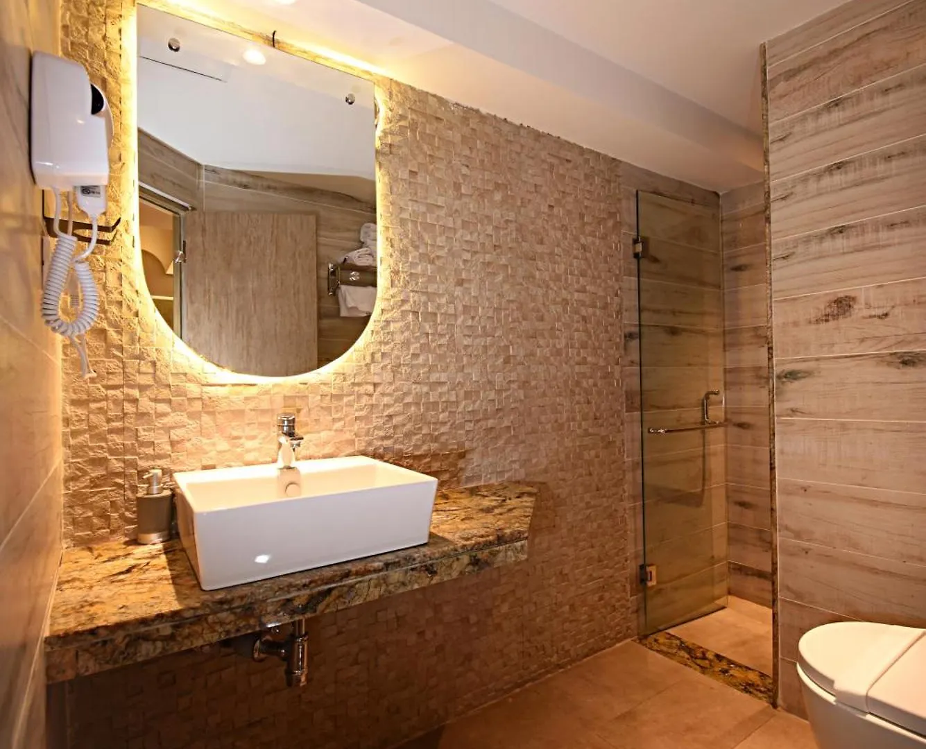 Daali Hotel & Apartment Kathmandu 3*,
