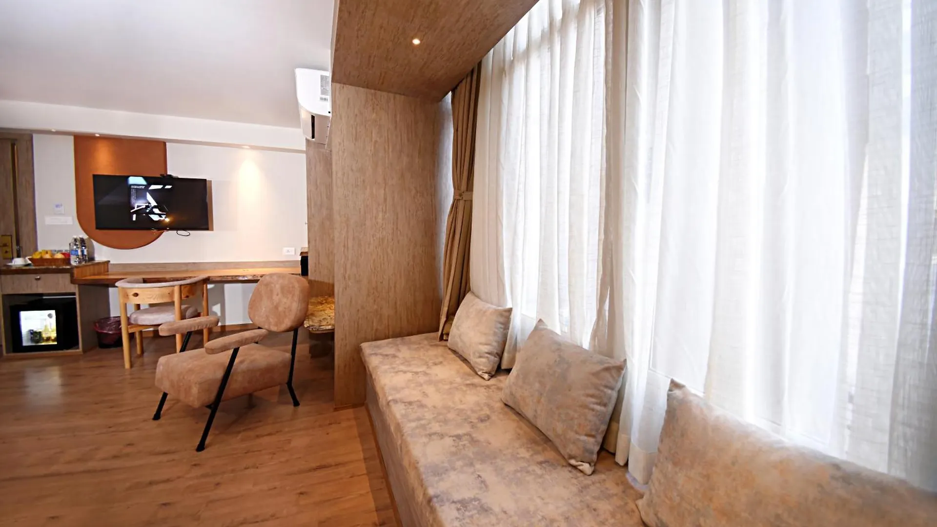Daali Hotel & Apartment Kathmandu 3*,